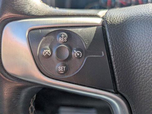 Used 2017 GMC Sierra 1500 SLE w/ SLE Value Package image 18