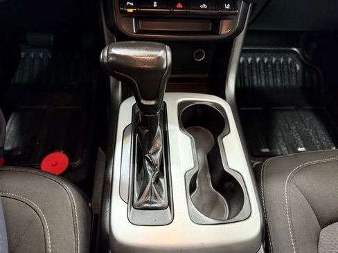 Used 2021 Chevrolet Colorado LT w/ Fleet Safety Package image 35