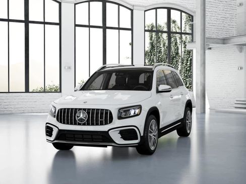 Used 2025 Mercedes-Benz GLB 35 AMG 4MATIC image 40