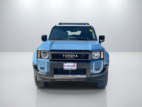 Used 2024 Toyota Land Cruiser image 2