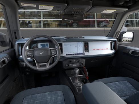 New 2025 Ford Bronco Heritage Edition image 9
