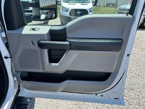 Used 2018 Ford F250 XL w/ Power Equipment Group RWD image 25
