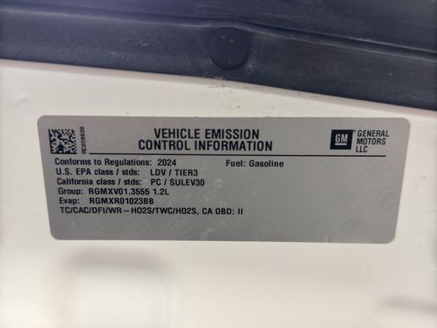 Used 2024 Chevrolet Trax RS w/ Driver Confidence Package FWD image 35
