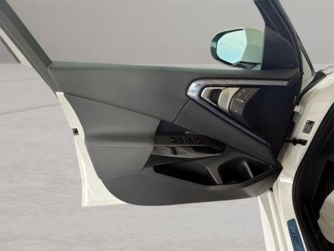 Used 2026 BMW X3 xDrive30 w/ M Sport Package image 14