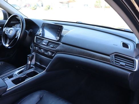 Used 2018 Honda Accord EX-L image 17