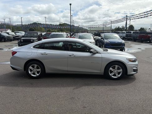 Used 2019 Chevrolet Malibu LS FWD image 23