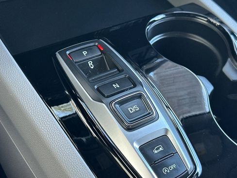 Used 2017 Honda Pilot Touring image 17