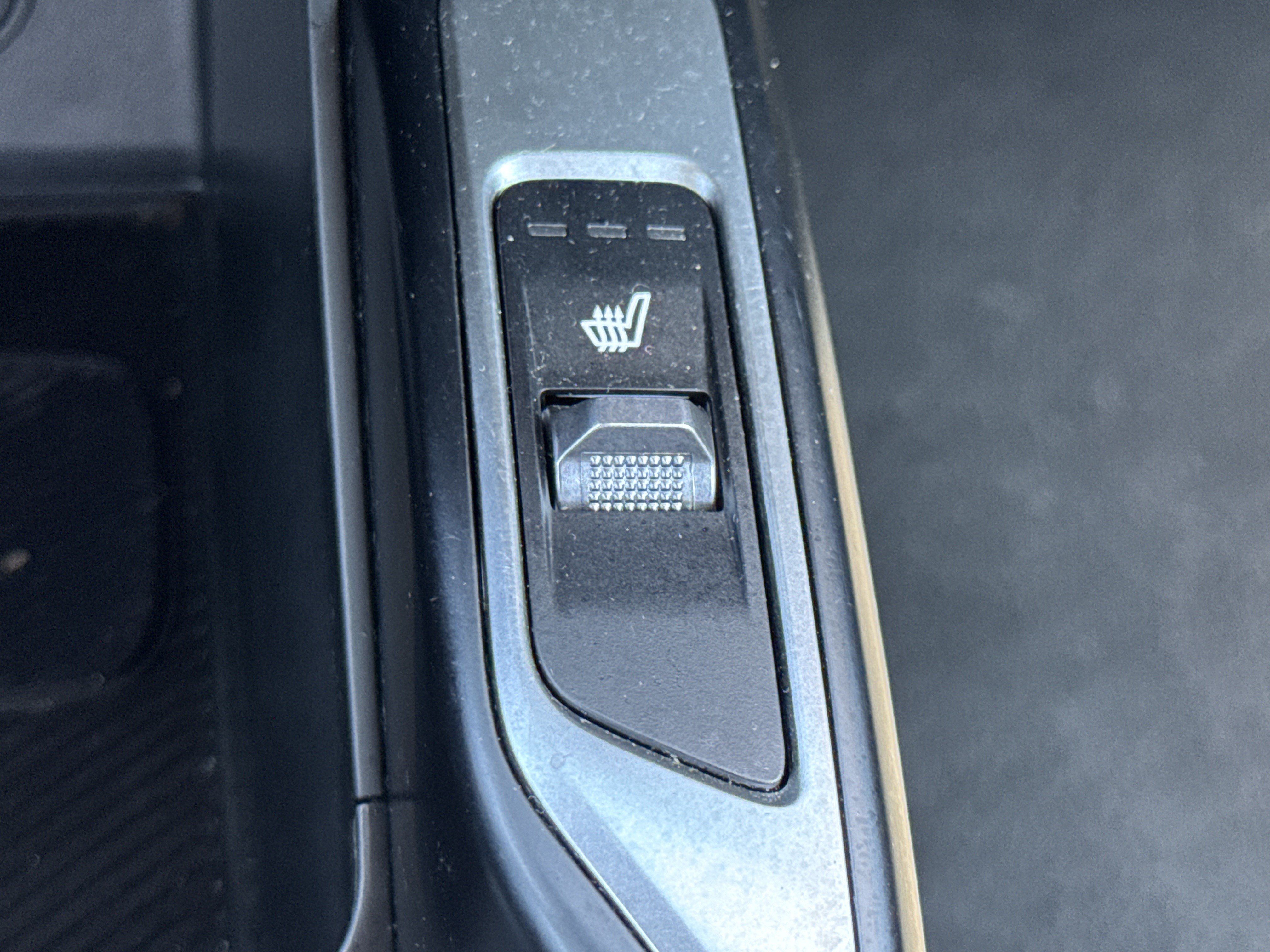 Used 2024 Kia Sorento S AWD/4WD image 14