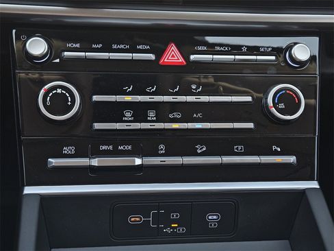 New 2026 Hyundai Santa Fe SE image 18