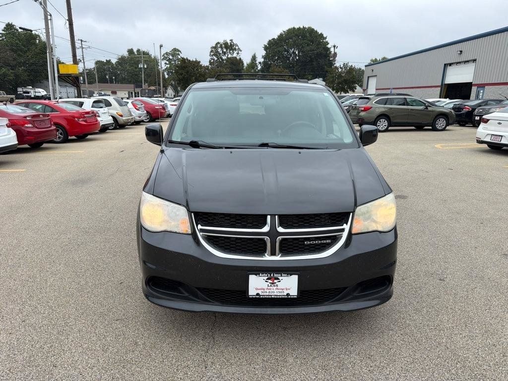 Used 2012 Dodge Grand Caravan SXT FWD image 3