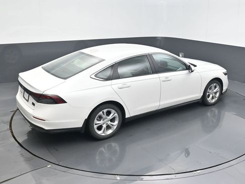 Used 2025 Honda Accord LX image 21