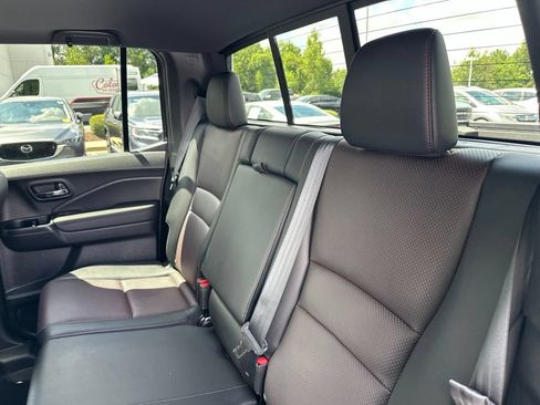 Certified 2024 Honda Ridgeline Black Edition image 16