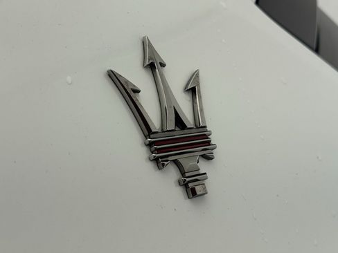 Used 2024 Maserati Grecale Trofeo image 34