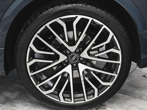 Used 2024 Audi SQ8 Premium Plus image 7