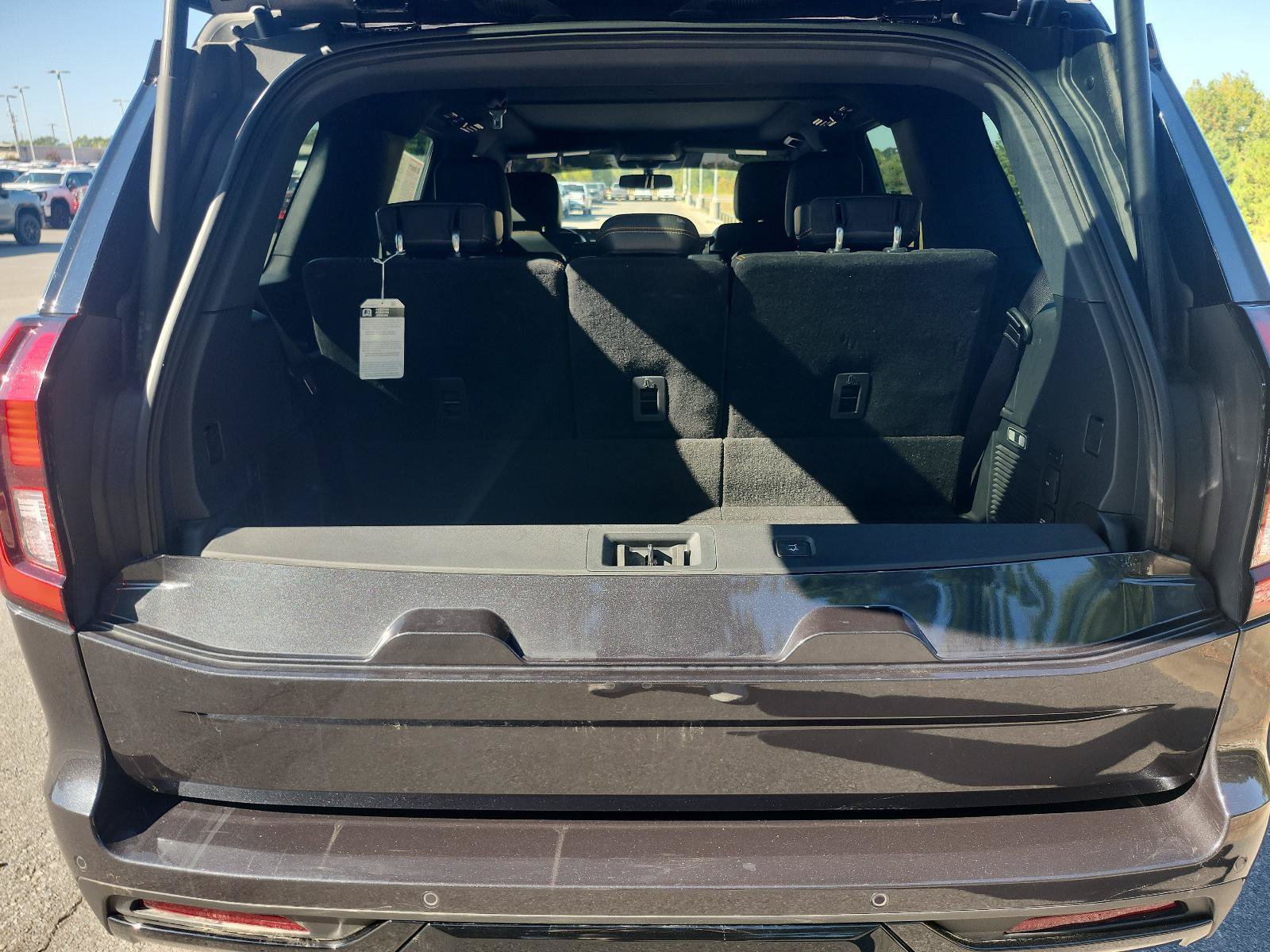 Used 2025 Ford Expedition Tremor AWD/4WD image 11