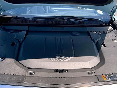 Certified 2024 Cadillac Lyriq Tech w/ Driver Assist Package AWD/4WD image 30