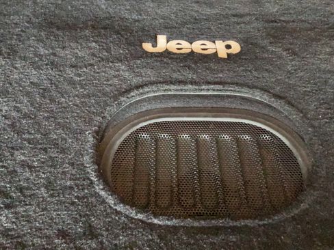 Used 2016 Jeep Wrangler Unlimited Sahara AWD/4WD image 47