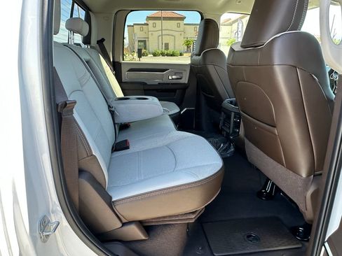 New 2026 RAM 2500 Laramie w/ Towing Technology Group AWD/4WD image 17
