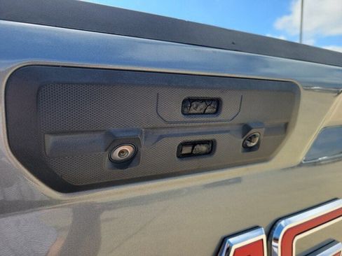 Used 2021 GMC Sierra 1500 SLT RWD image 6