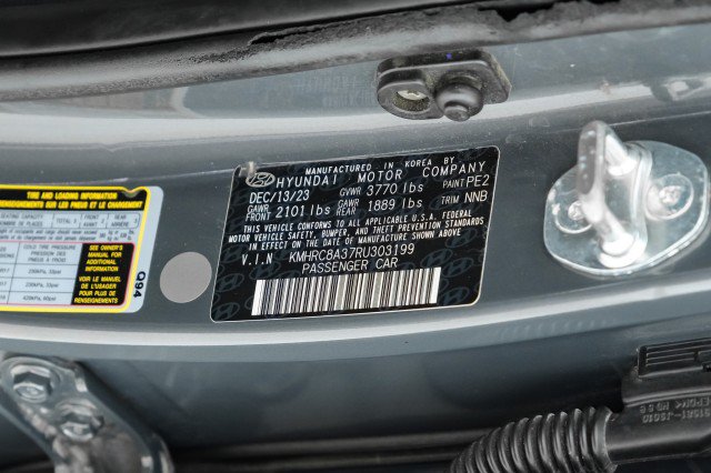 Used 2024 Hyundai Venue SEL FWD image 58
