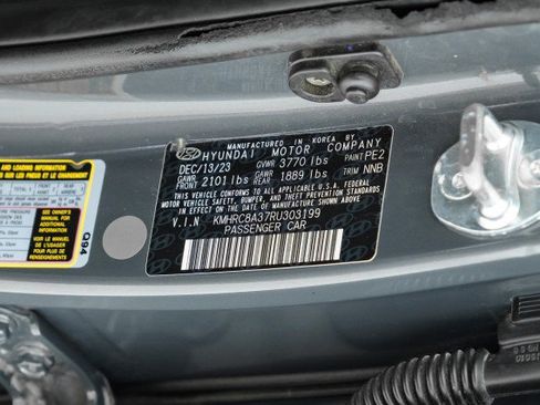Used 2024 Hyundai Venue SEL FWD image 58