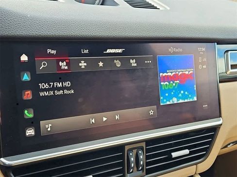 Certified 2022 Porsche Cayenne image 32