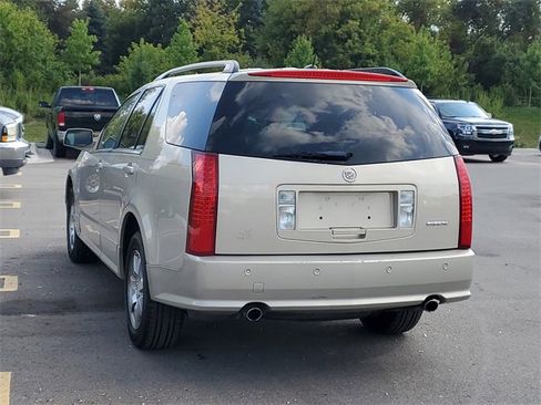 Used 2007 Cadillac SRX image 3