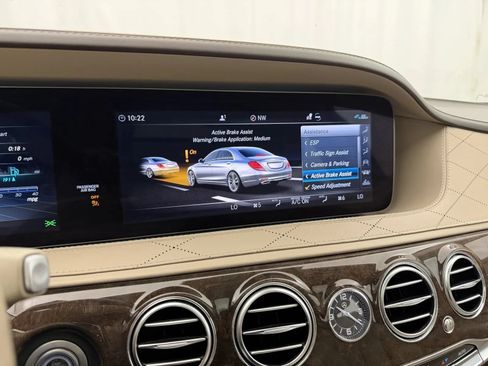 Used 2019 Mercedes-Benz S 560 4MATIC Sedan image 37