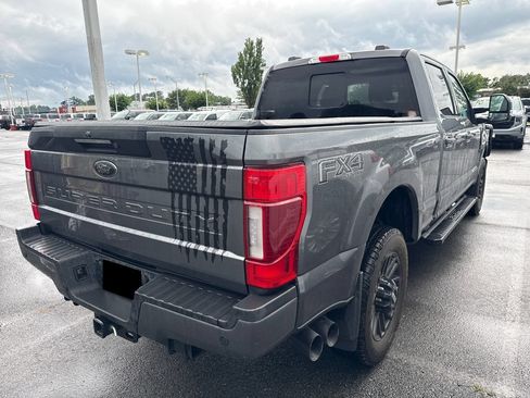Used 2022 Ford F250 Lariat w/ Black Appearance Package AWD/4WD image 6
