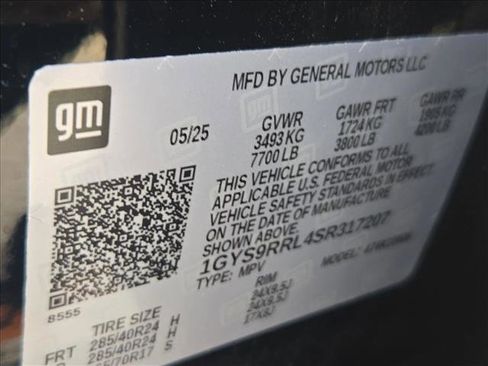 Used 2025 Cadillac Escalade ESV Sport Platinum w/ LPO, ONYX Package image 27