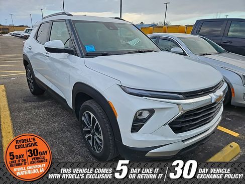 Certified 2025 Chevrolet TrailBlazer LT image 4