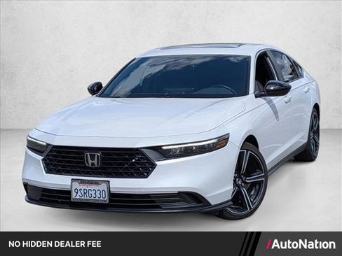 Used 2025 Honda Accord Sport image 1