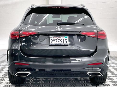 Used 2026 Mercedes-Benz GLC 300 image 3