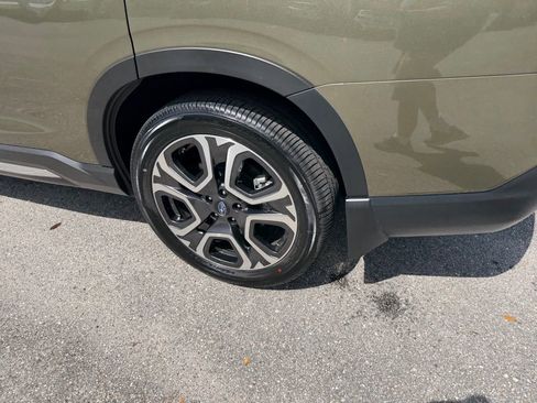 Used 2025 Subaru Ascent Touring image 10