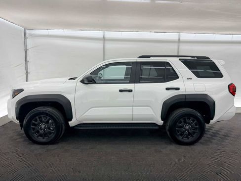 Used 2025 Toyota 4Runner SR5 image 3