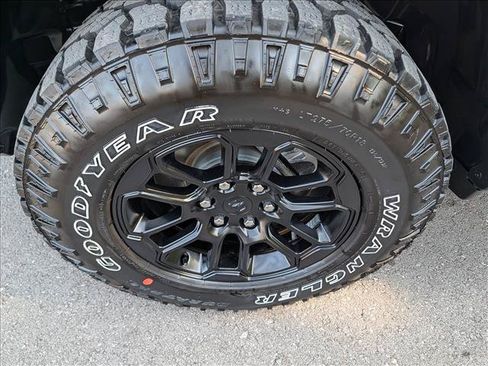 Used 2025 RAM 1500 Rebel w/ Rebel Level 2 Equipment Group AWD/4WD image 9