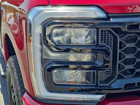 New 2025 Ford F250 Lariat w/ Black Appearance Package image 8