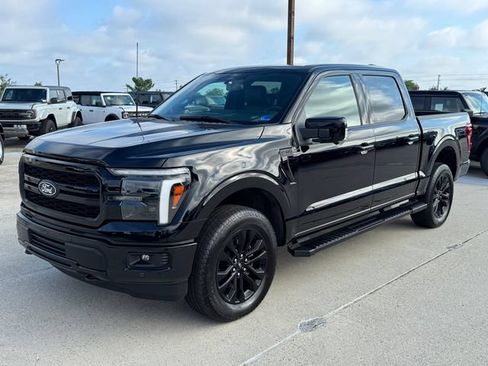 Used 2025 Ford F150 Lariat w/ Equipment Group 502A High AWD/4WD image 12