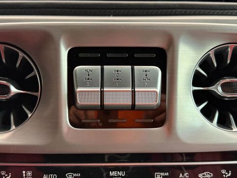 Used 2019 Mercedes-Benz G 63 AMG AMG G 63 AWD 4MATIC 4dr SUV image 29