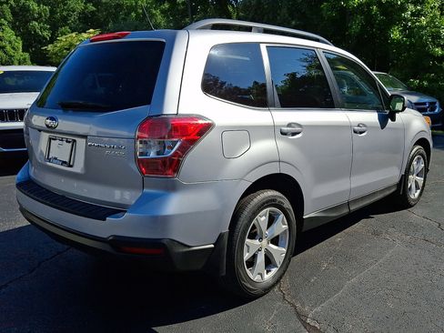 Used 2015 Subaru Forester 2.5i Premium AWD/4WD image 6