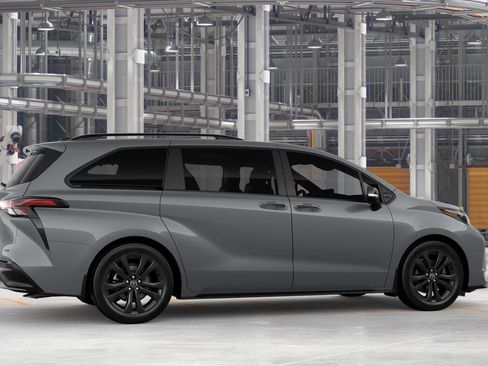 New 2026 Toyota Sienna XSE FWD image 11