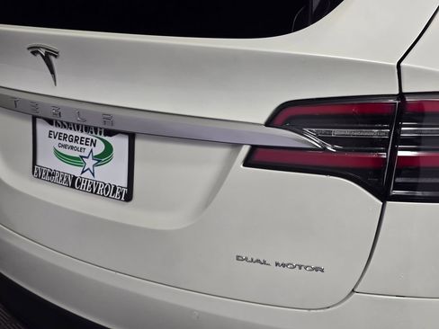 Used 2020 Tesla Model X Long Range AWD/4WD image 14