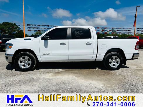 Used 2019 RAM 1500 Big Horn AWD/4WD image 2
