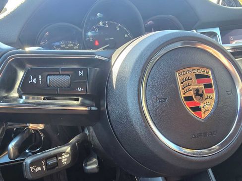 Used 2024 Porsche Macan image 65
