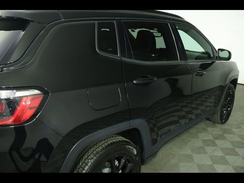 Used 2023 Jeep Compass Latitude w/ Convenience Group AWD/4WD image 20