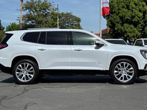 New 2026 GMC Acadia Denali w/ Super Cruise Package image 3