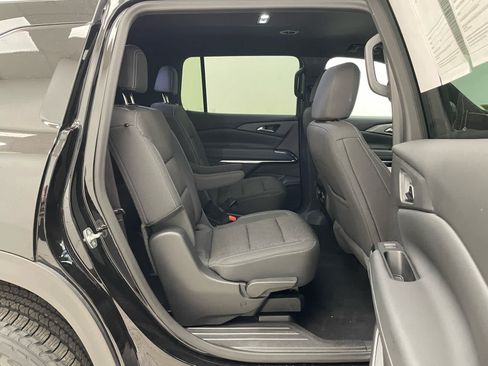 Used 2024 Chevrolet Traverse LT w/ LPO, Floor Liner Package AWD/4WD image 15