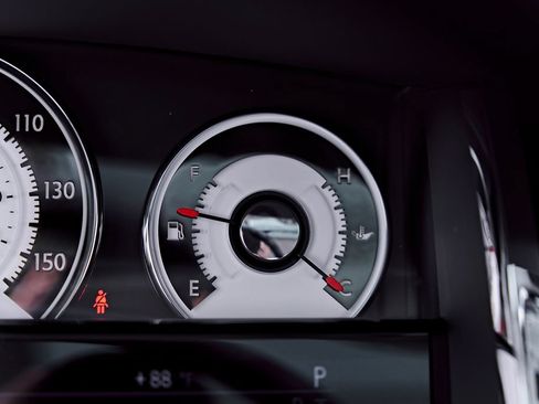 Used 2014 Rolls-Royce Wraith RWD image 69