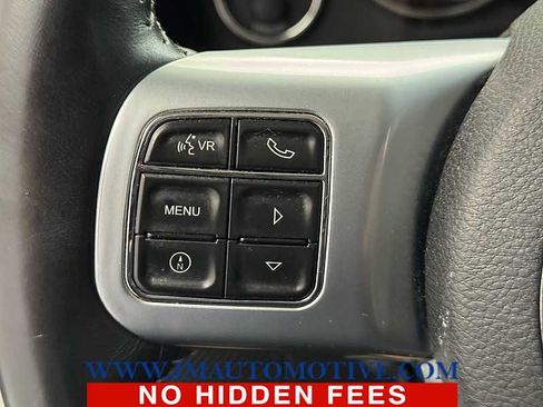 Used 2017 Jeep Wrangler Unlimited Rubicon image 38