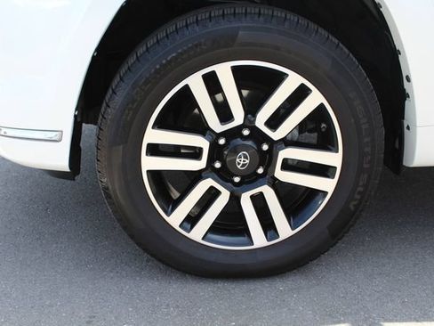 Used 2021 Toyota 4Runner Limited AWD/4WD image 5